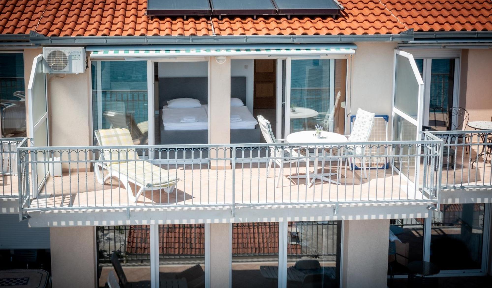 Apartments More Trogir Bilik gambar