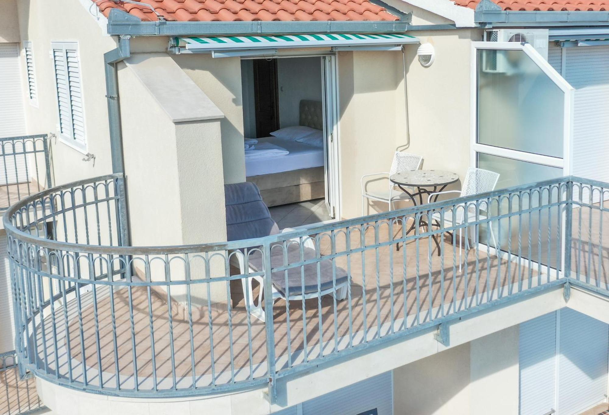 Apartments More Trogir Bilik gambar