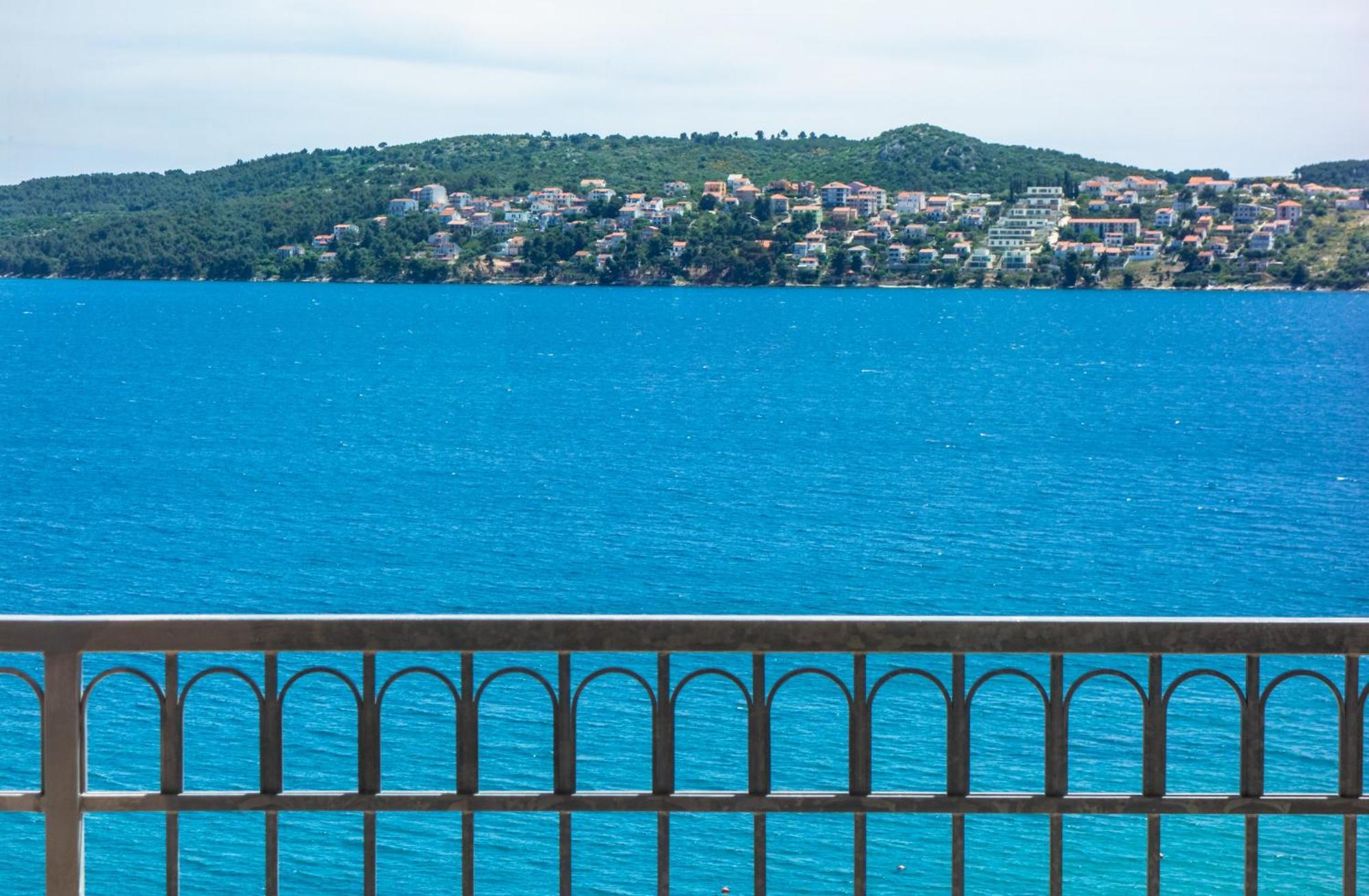 Apartments More Trogir Bilik gambar