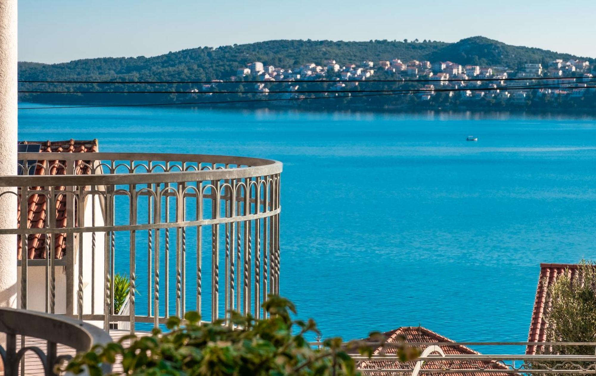 Apartments More Trogir Bilik gambar