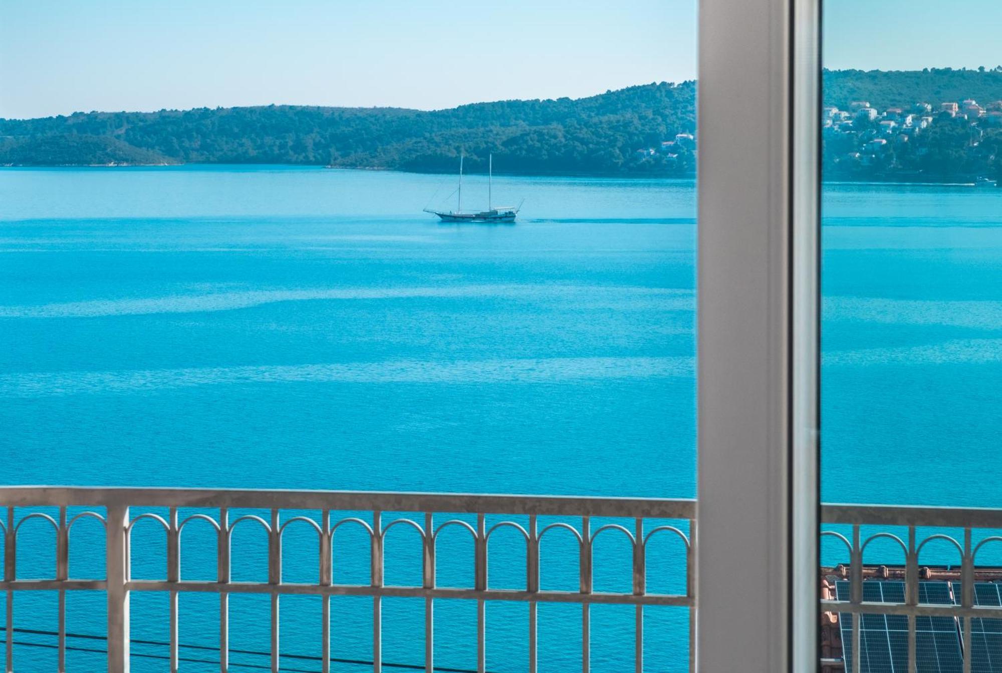 Apartments More Trogir Bilik gambar